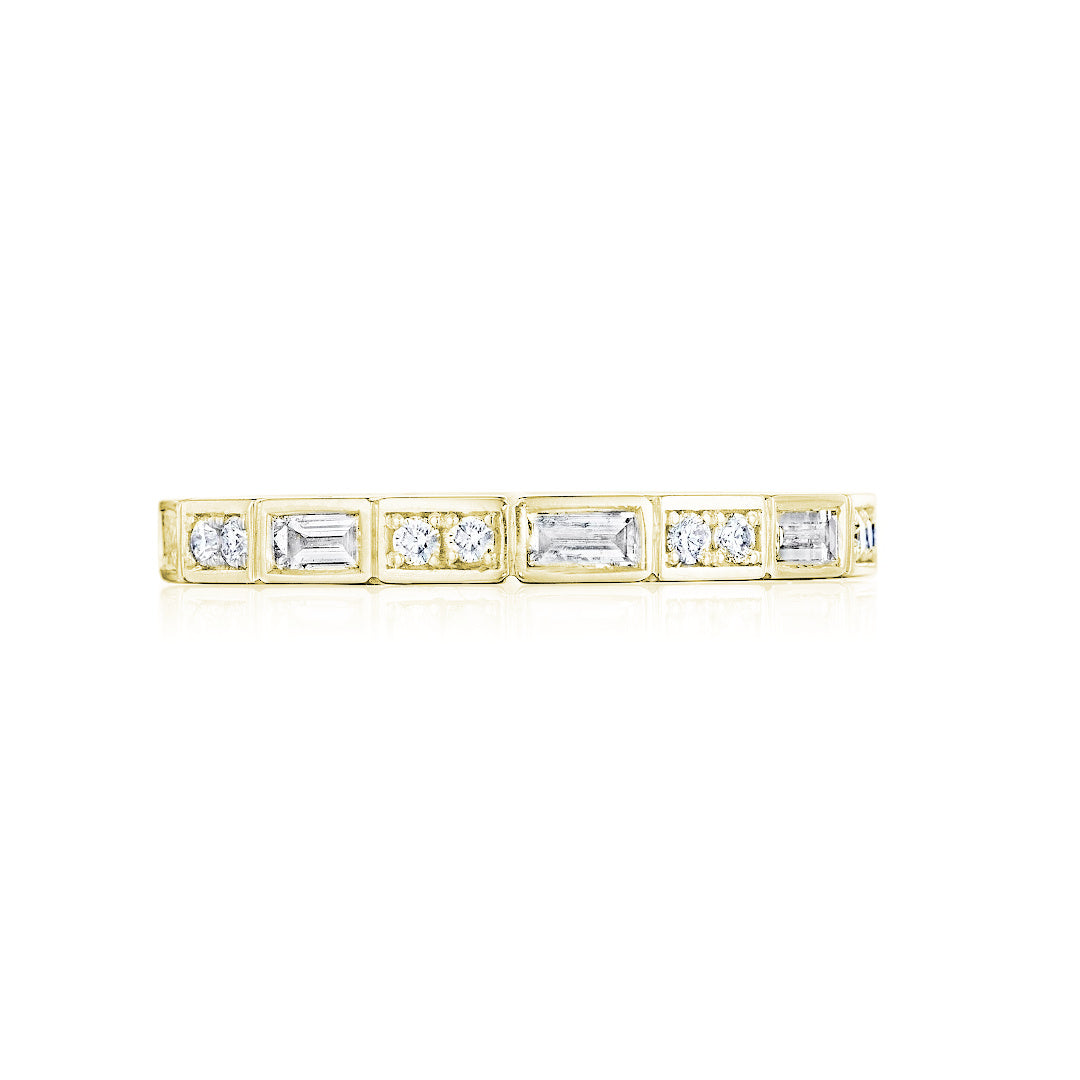 BRICK BY BRICK ALTERNATING BAGUETTE AND ROUND DIAMOND BAND