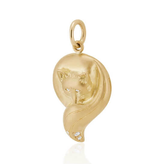 The FOX diamond and gold pendant