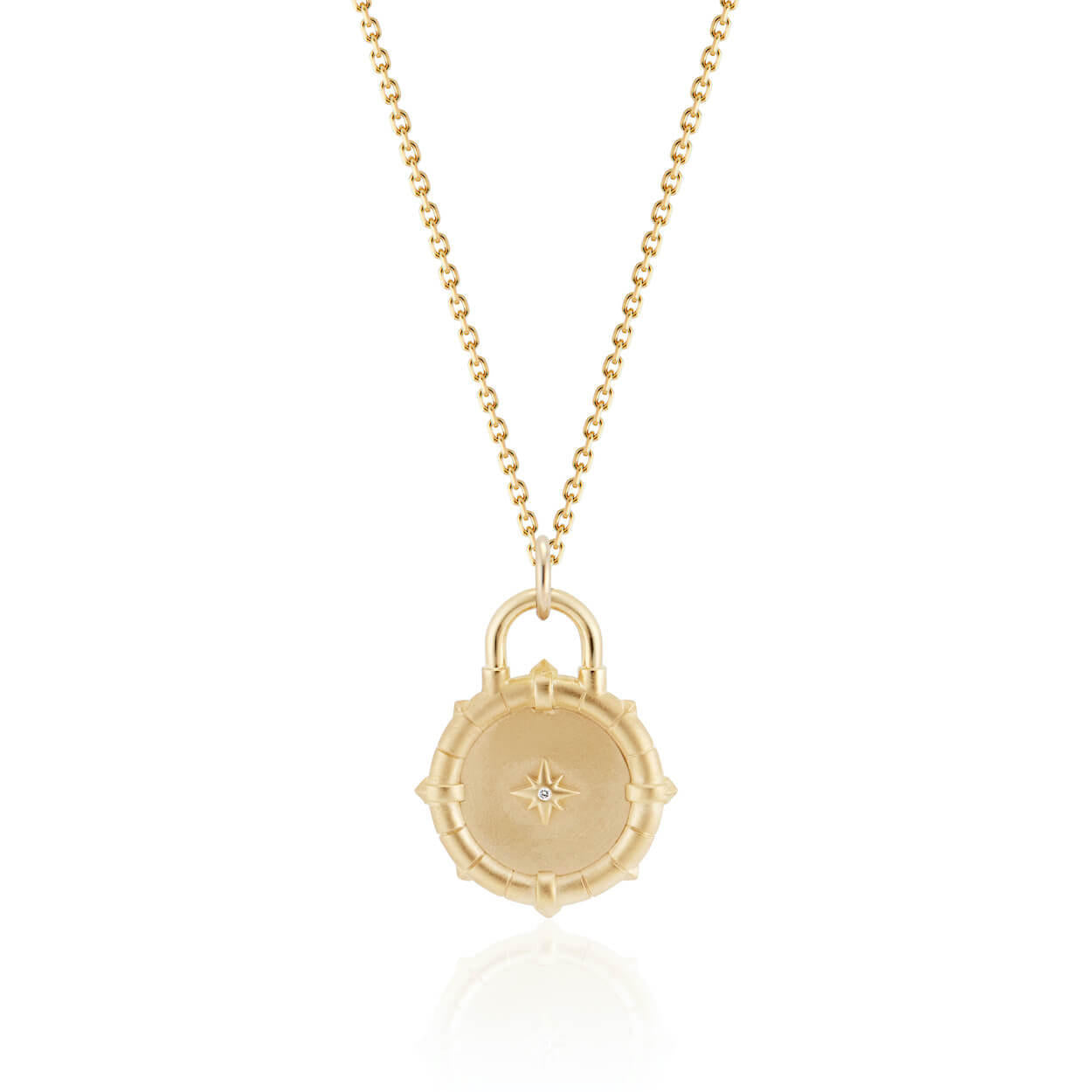The FINDER diamond and gold pendant front view