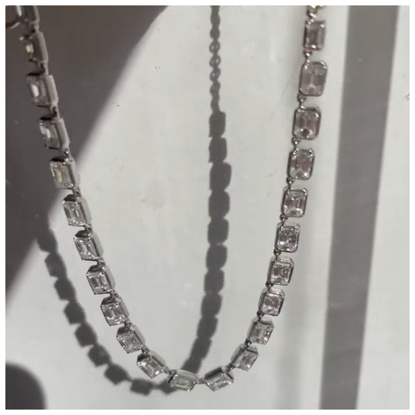 Our Most Luxurious Statement Necklaces