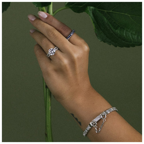 The Top Wedding Day Gifts for the Bride