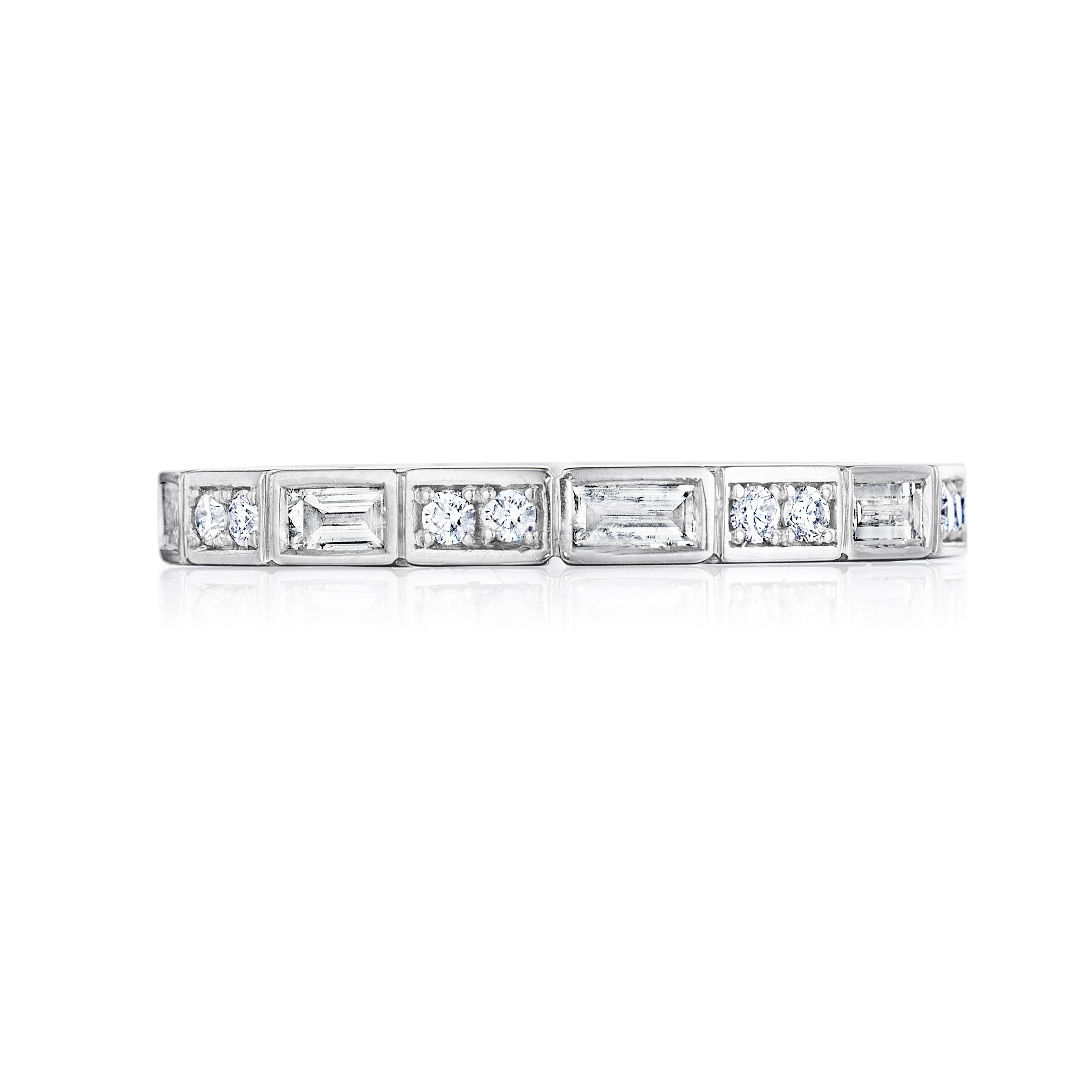 BRICK BY BRICK ALTERNATING BAGUETTE AND ROUND DIAMOND BAND
