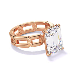 EMERALD CUT DIAMOND ENGAGEMENT RING WITH A CLASSIC 4 PRONG 8 LINKS SETTING IN 18K ROSE GOLD