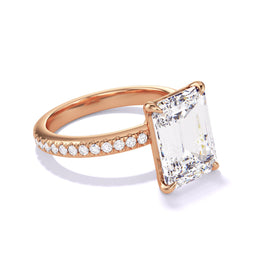 EMERALD CUT DIAMOND ENGAGEMENT RING WITH A CLASSIC 4 PRONG THREE PHASES PAVE SETTING IN 18K ROSE GOLD