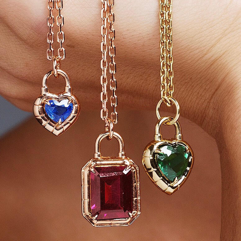 GRAPE GARNET EMERALD CUT GYPSY PADLOCK