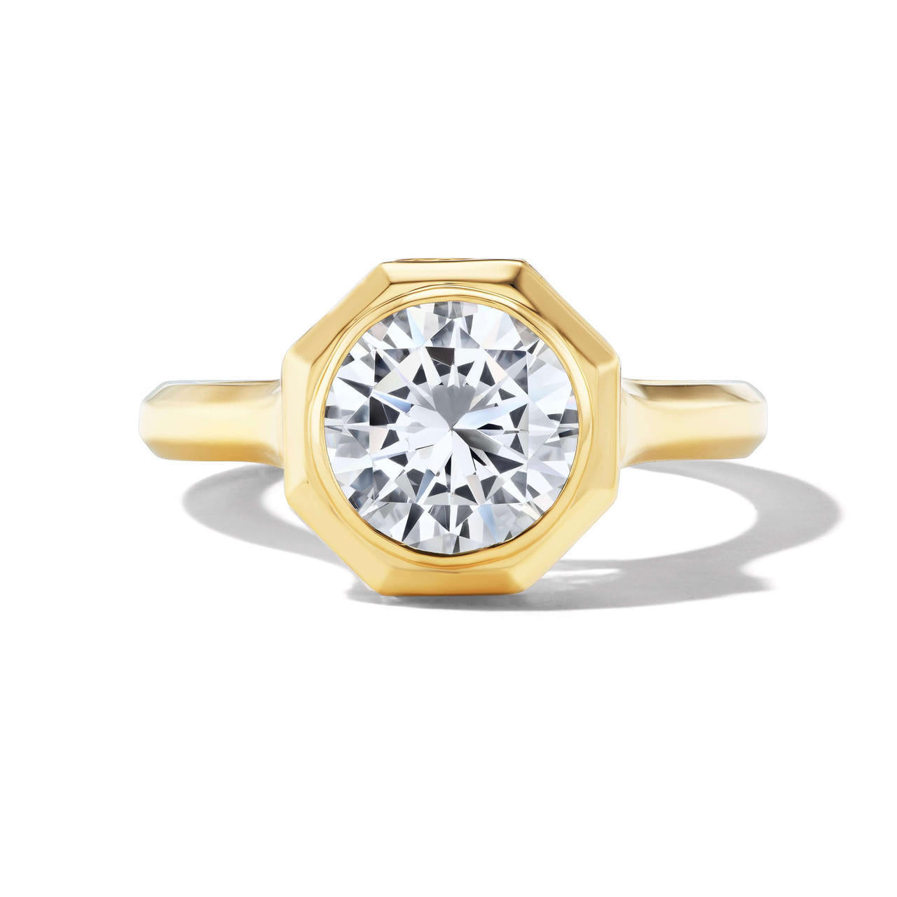 SHIELD OCTAGON BEZEL SET ROUND DIAMOND ENGAGEMENT RING IN 18K YELLOW GOLD