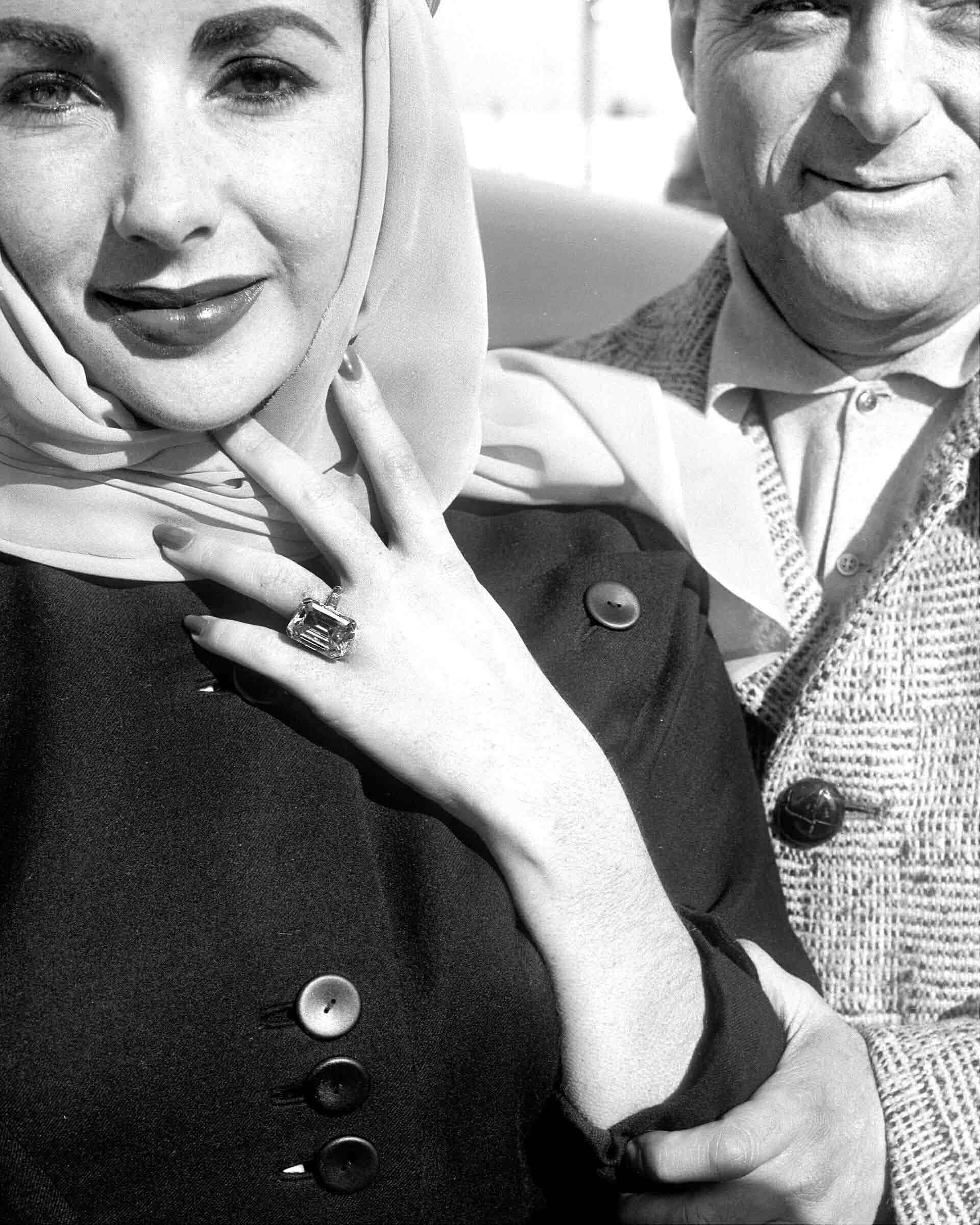 Elizabeth Taylor's engagement ring emerald cut
