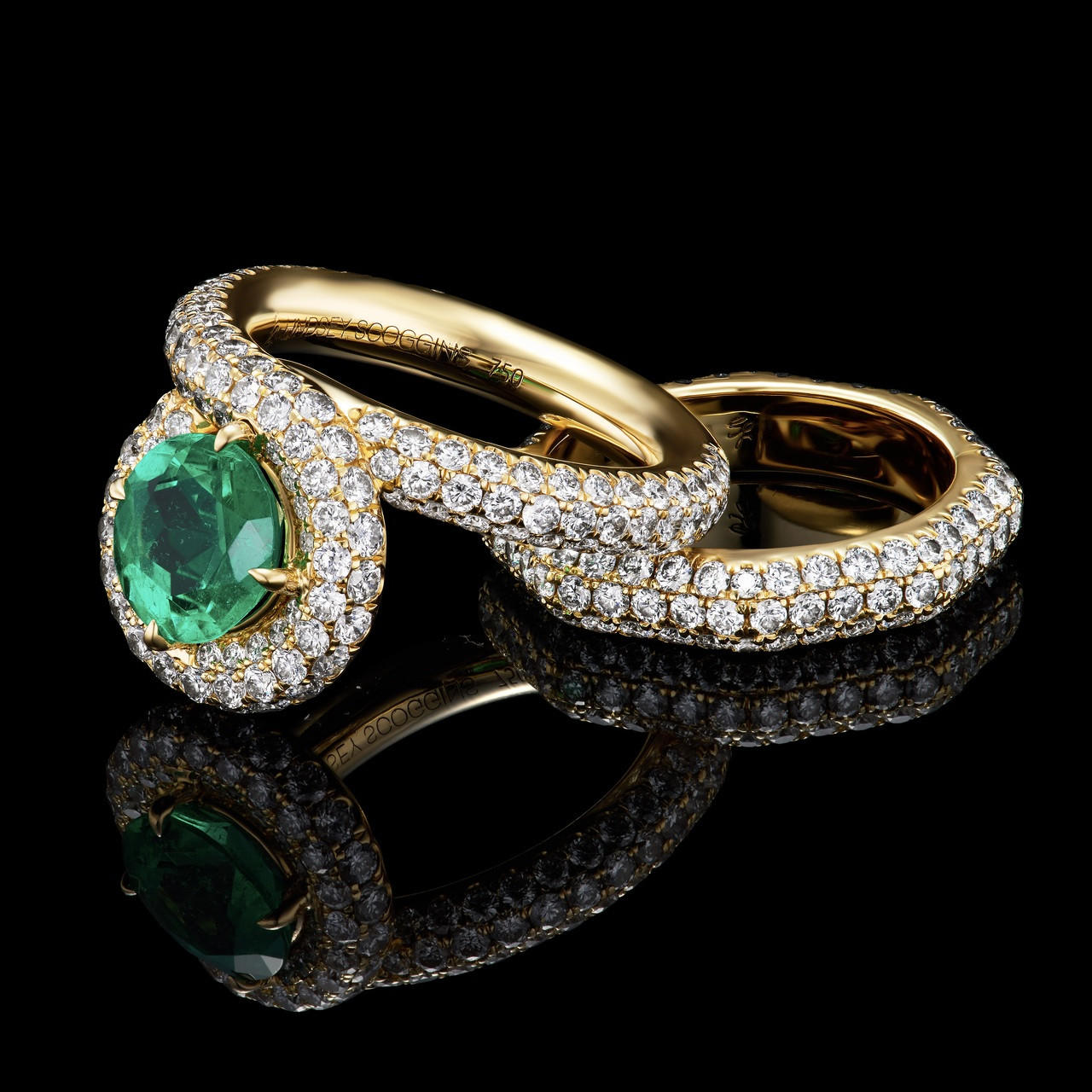 emerald-endless-loop-and-triple-row-domed-band