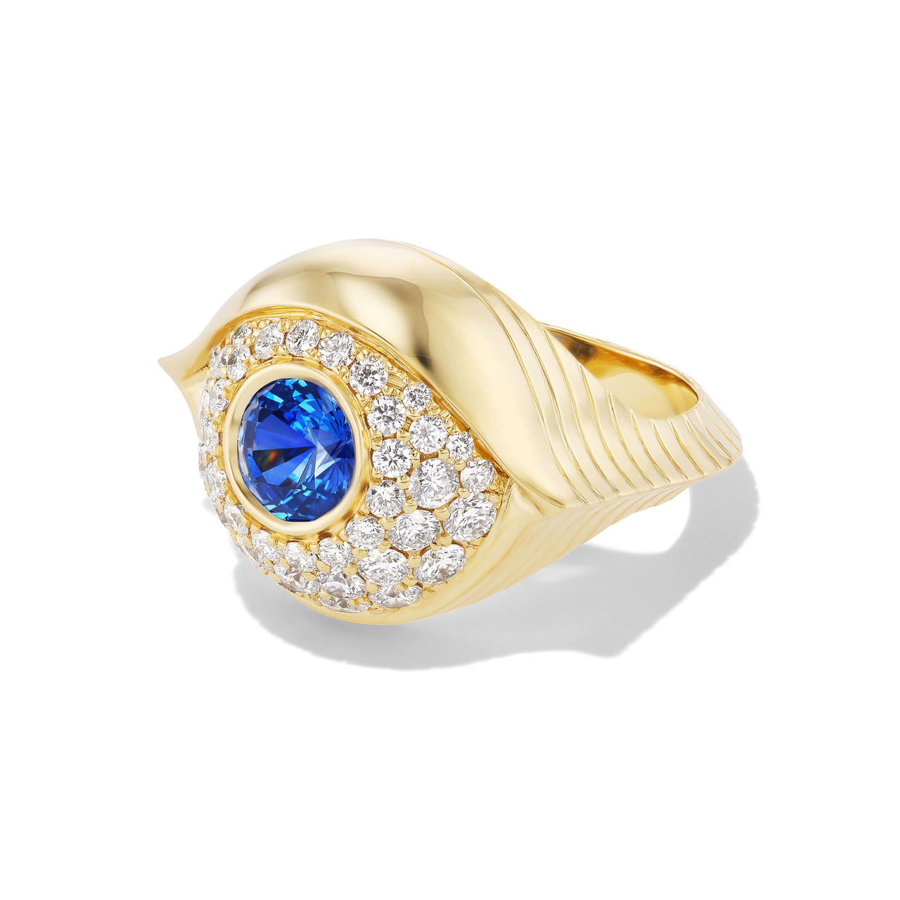 Diamond and sapphire evil eye ring in 18k yellow gold