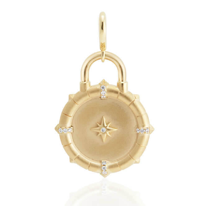 The FINDER diamond pendant front view