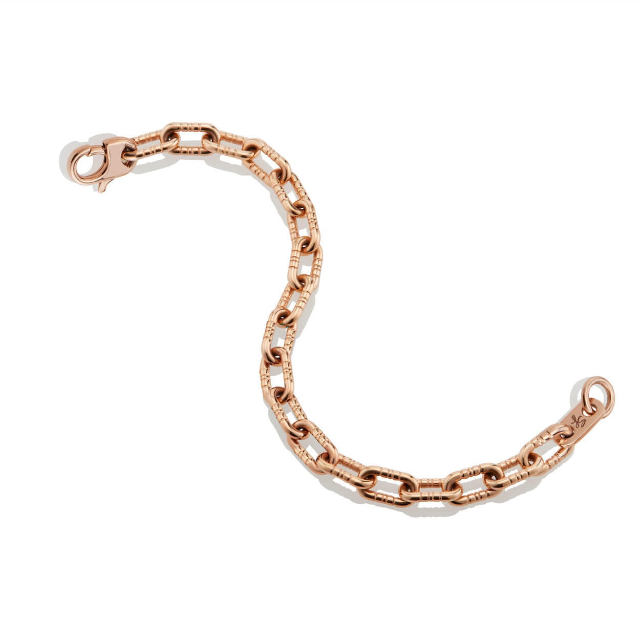 mega capsule link bracelet in 18 karat rose gold with engraved stripes; rose gold link bracelet
