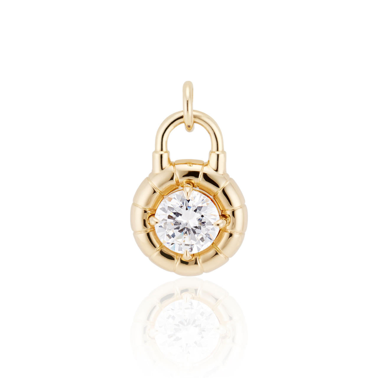 round cut diamond solitaire pendant in 18k gold front view