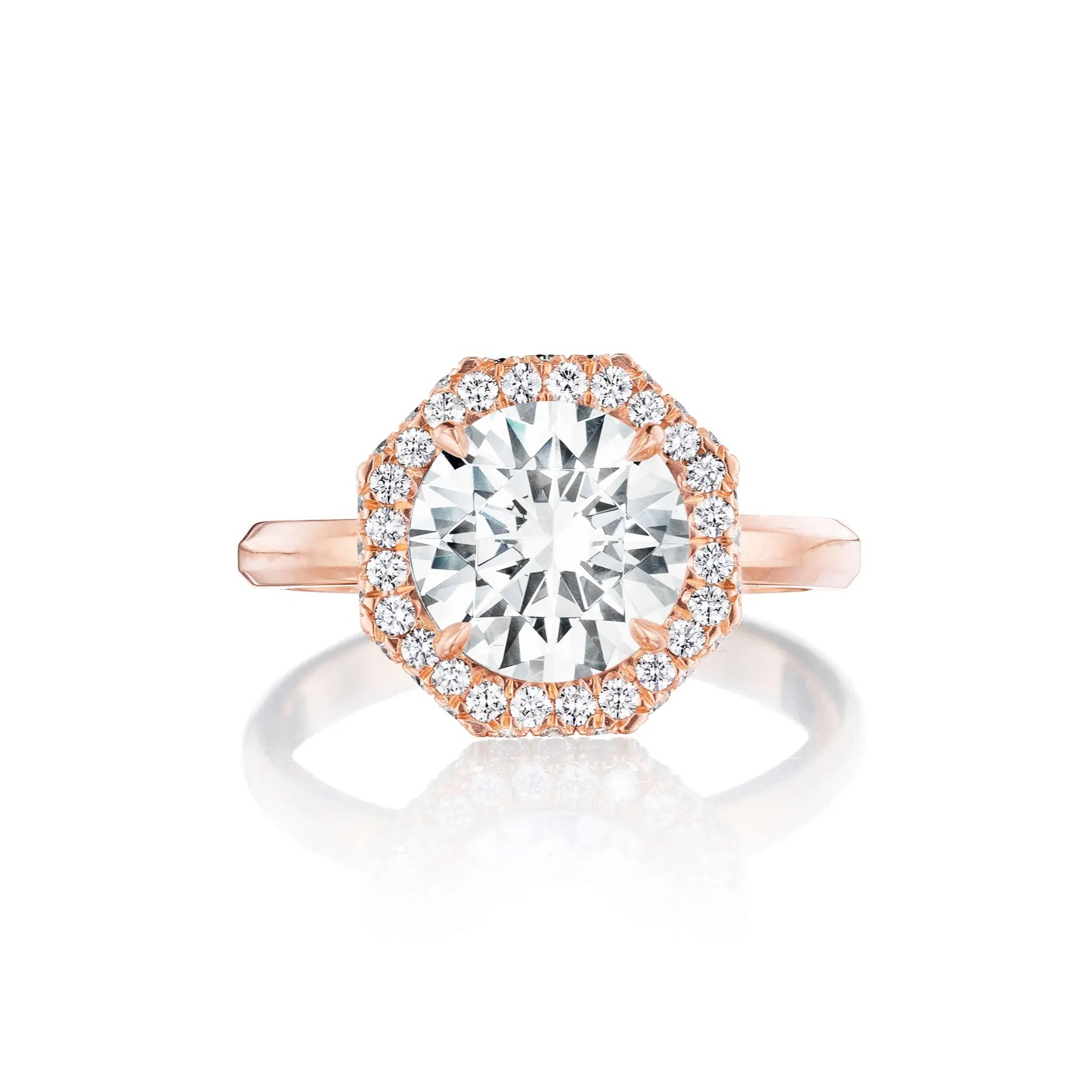 round engagement ring