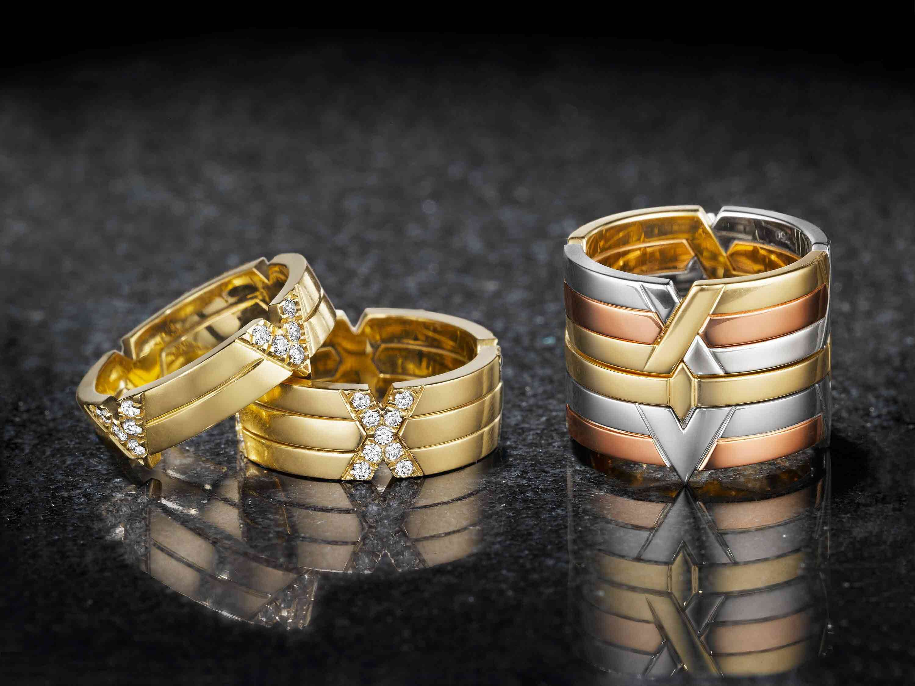 Symbolic anniversary rings