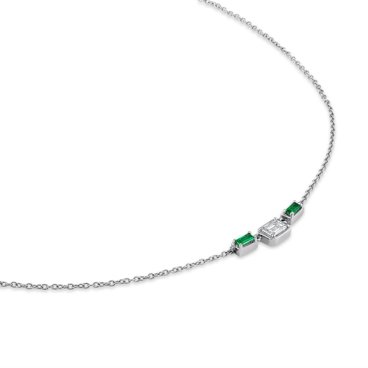 3 STONE EMERALD AND DIAMOND NECKLACE