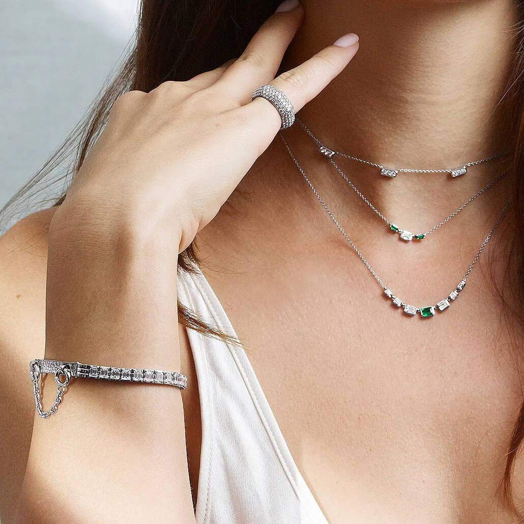 Cartier Love bracelet with diamonds alternative