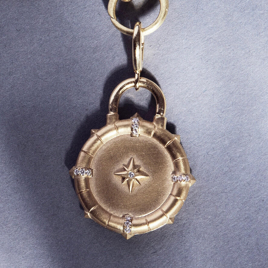 The FINDER diamond pendant front view