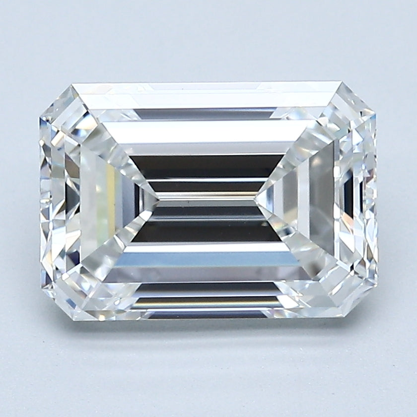 EM010945